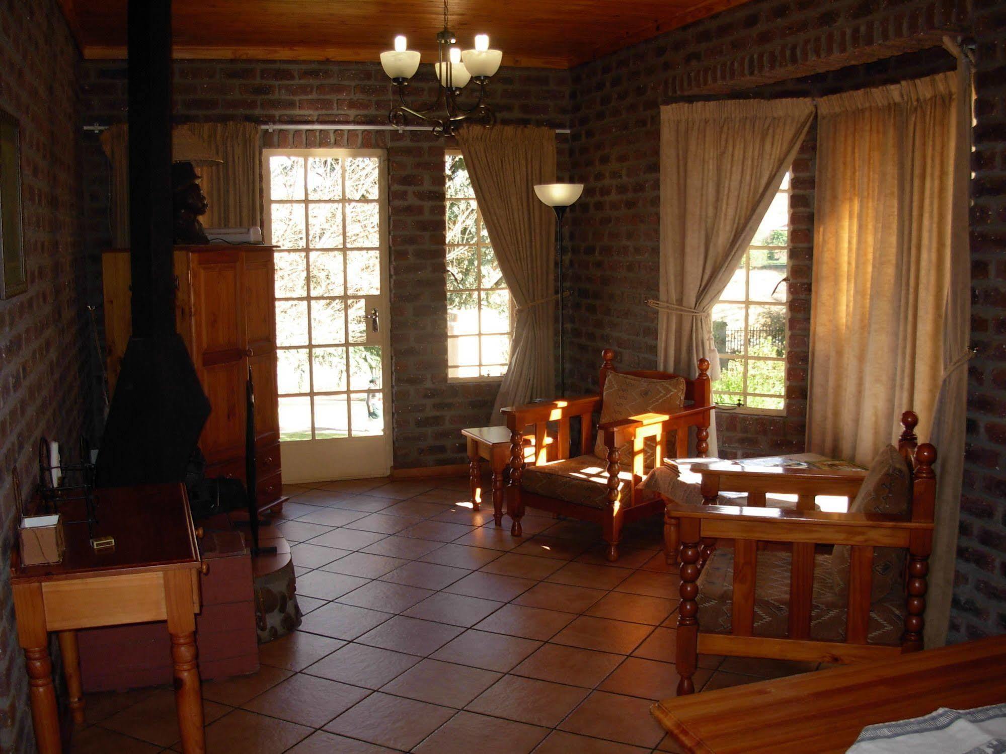 Thaba Tsweni Lodge & Safaris Graskop Extérieur photo